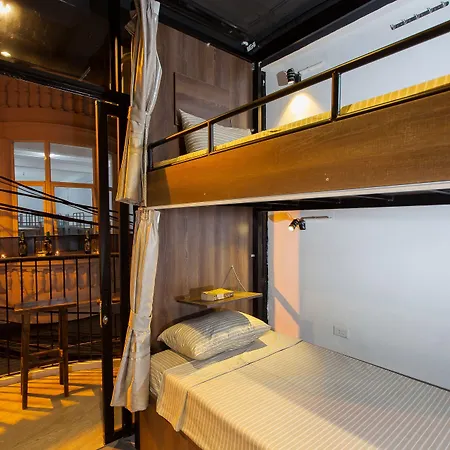 Luxury Backpakers Hotel-2