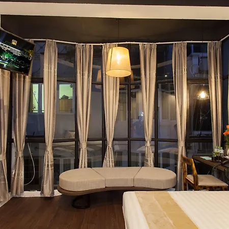 Luxury Backpakers Hotel-3